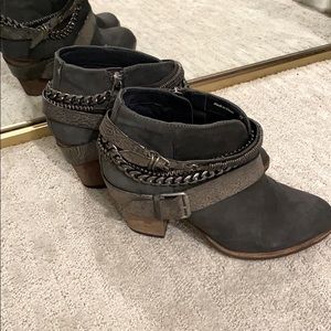 Dolce Vita Booties